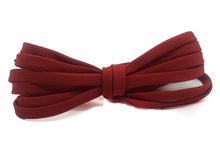 Lade das Bild in den Galerie-Viewer, Flache Schnürsenkel in dunkelrot von One-Up – klassische Schnürsenkel für Sneaker und Freizeitschuhe.